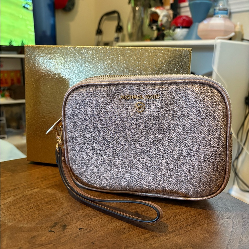 Michael Kors Rose Gold Wrislet
